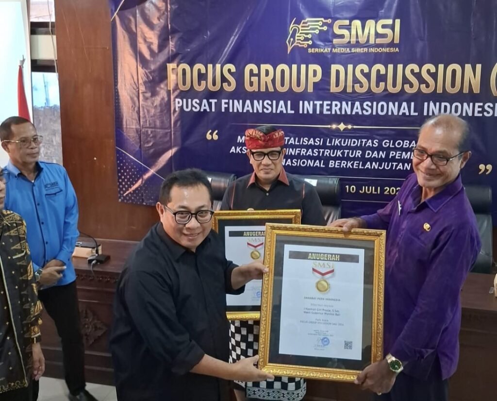 Staf Ahli Gubernur Bali Bidang Ekonomi dan Pembangunan, Dr. Wayan Ekadina yang mewakili Pemerintah Provinsi Bali.