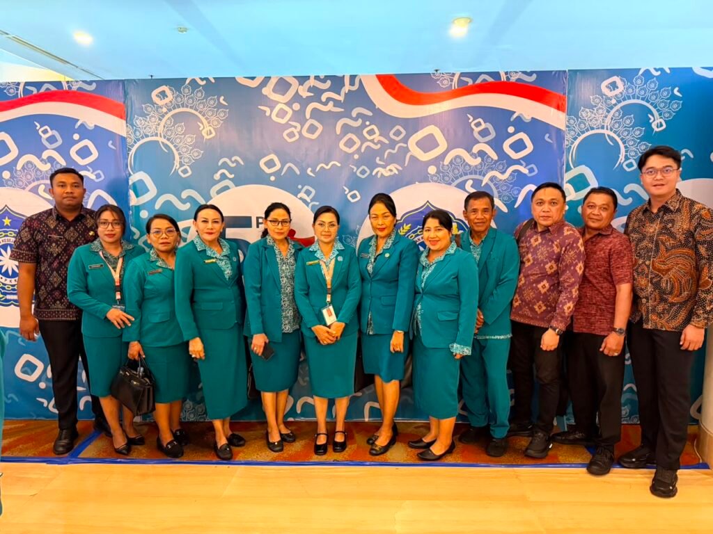 Tim Penggerak (TP) PKK Kabupaten Badung menghadiri Puncak Peringatan Hari Kesatuan Gerak (HKG) PKK ke-54 Tahun 2026 yang digelar di Kota Makassar, Sulawesi Selatan, Sabtu (11/7/2026).