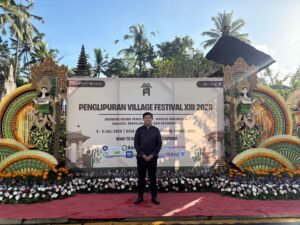 I Nyoman Agus Gelgel Prawira Putra, S.T. dari Bali Waste Cycle (BWC) menjadi narasumber dalam talkshow bertajuk "Bijak Mengelola Sampah, Cerdas Menjaga Lingkungan" pada Jumat (10/7/2026). Kegiatan yang merupakan bagian dari rangkaian Penglipuran Village Festival (PVF) 2026.