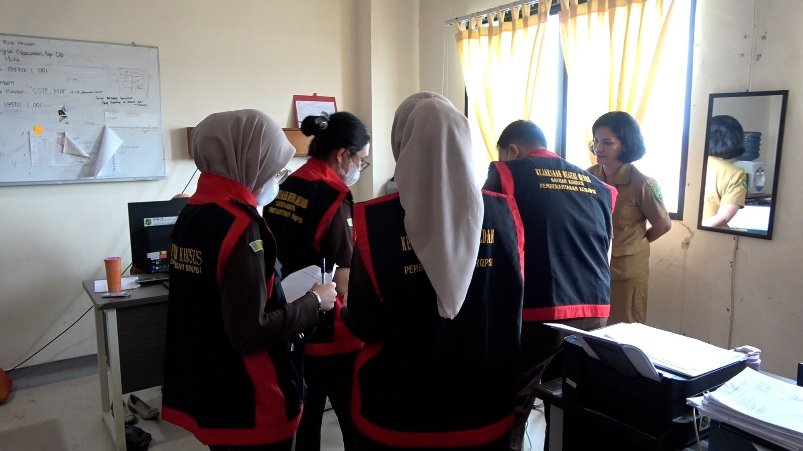 Penyidik Pidana Khusus Kejaksaan Negeri (Kejari) Medan menggeledah RSUD Dr. Pirngadi Medan