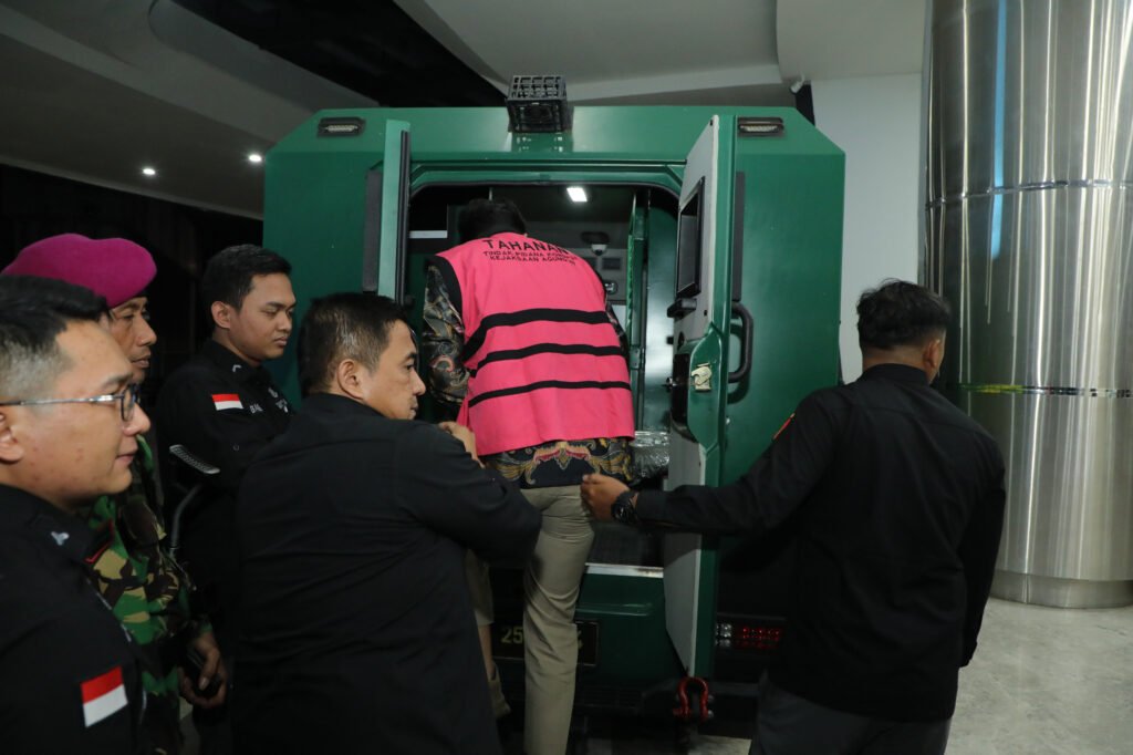 Kejagung Tetapkan Tiga Tersangka Kasus Korupsi Tata Kelola Pertambangan PT PMM, Diduga Ekspor Ilegal Logam Tanah Jarang