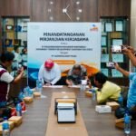 penandatanganan kerja sama antara PT Pengembangan Pariwisata Indonesia (Persero) atau InJourney Tourism Development Corporation (ITDC) dengan PT Narmada Awet Muda di pabrik perusahaan di Lombok Barat, Senin (13/7/2026).