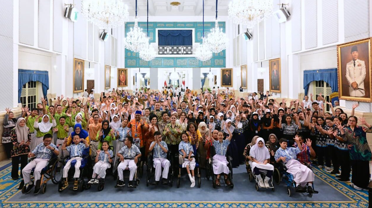 Program 'Istana untuk Anak Sekolah' bersama para siswa Sekolah Luar Biasa (SLB) di Istana Kepresidenan Jakarta, pada Kamis, 16 Juli 2026.