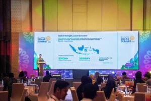 Bobby Benly, Head of Business Development Greenvolt Power Indonesia, dalam Indonesia Solar Summit (ISS) 2026, menyoroti pentingnya keputusan pelaku usaha dalam menentukan keberhasilan Indonesia menuju swasembada energi.